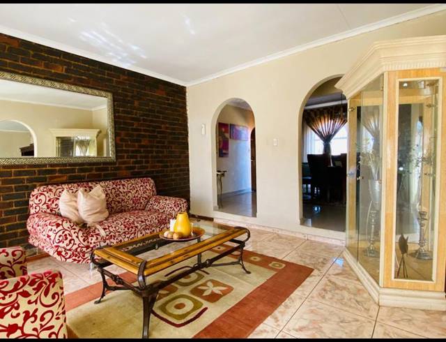 3 BEDROOM HOUSE FOR SALE IN WALDRIFT